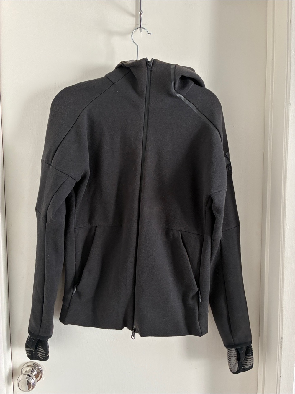 Adidas women’s Black Full-Zip Hooded sweater size small